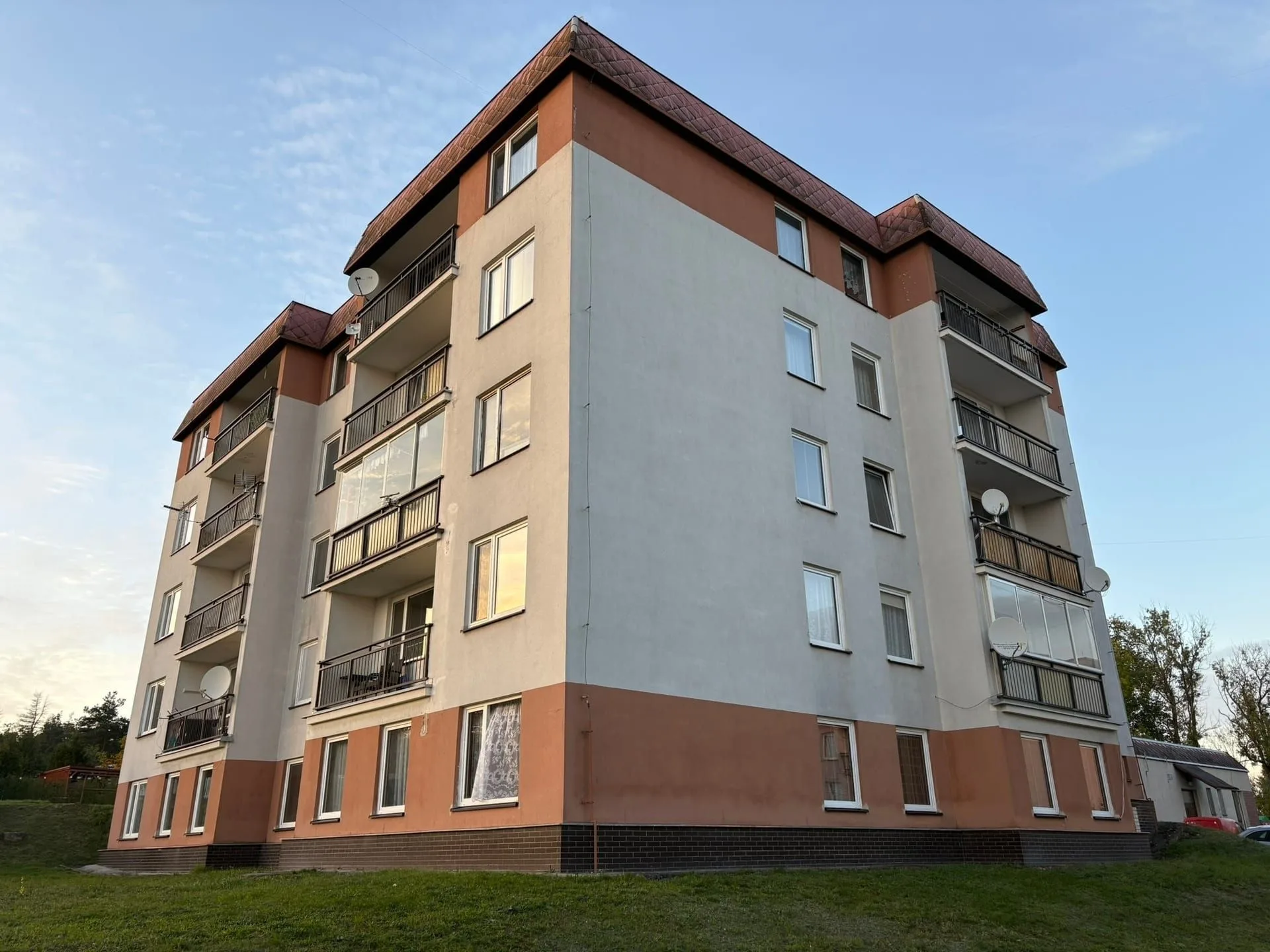Bytový dům v Nepomuku před energetickou renovací