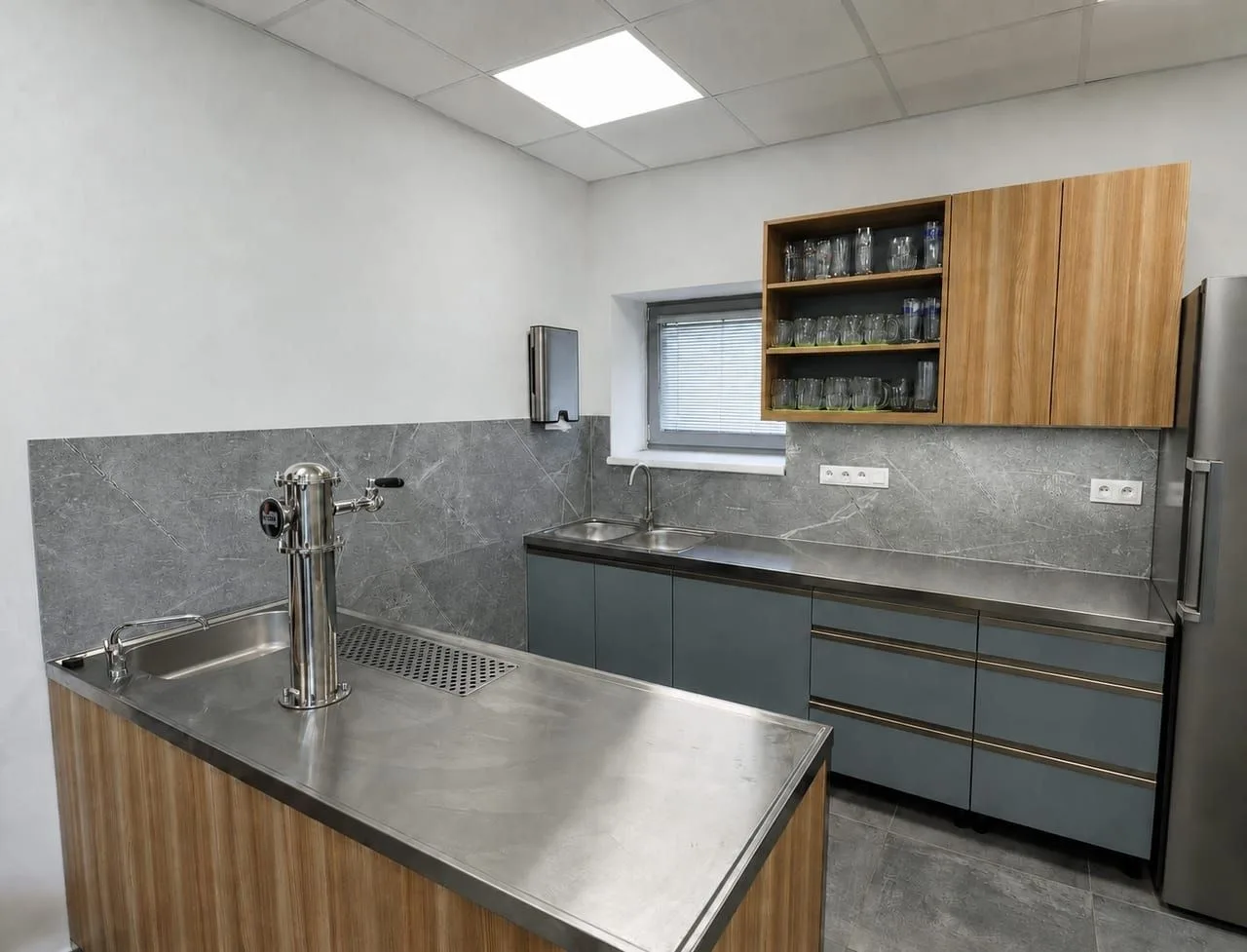 Kuchyňské zázemí dokončeného objektu v Křenovech